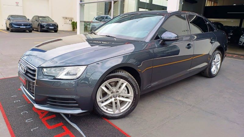 AUDI A4 2.0 TFSI GASOLINA PRESTIGE S TRONIC